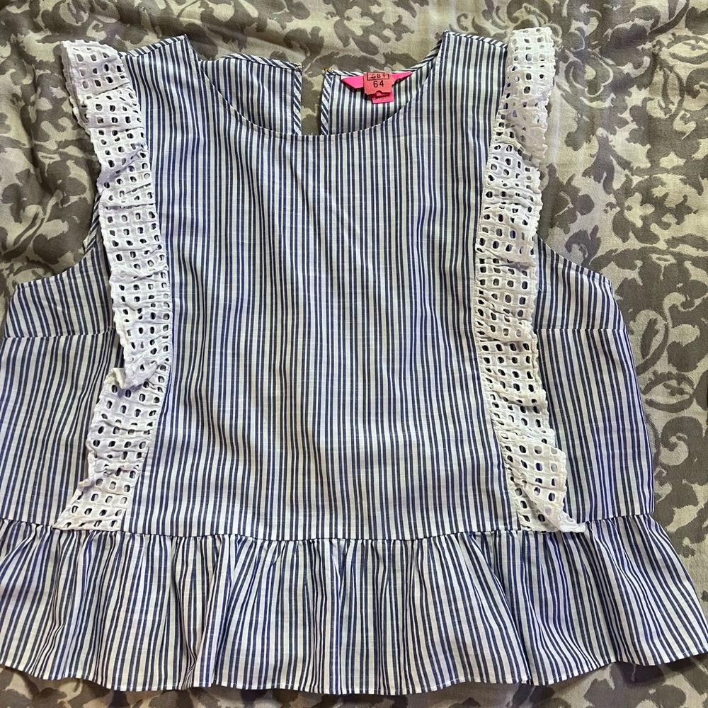 Lilly Pulitzer blue and white striped top. XL